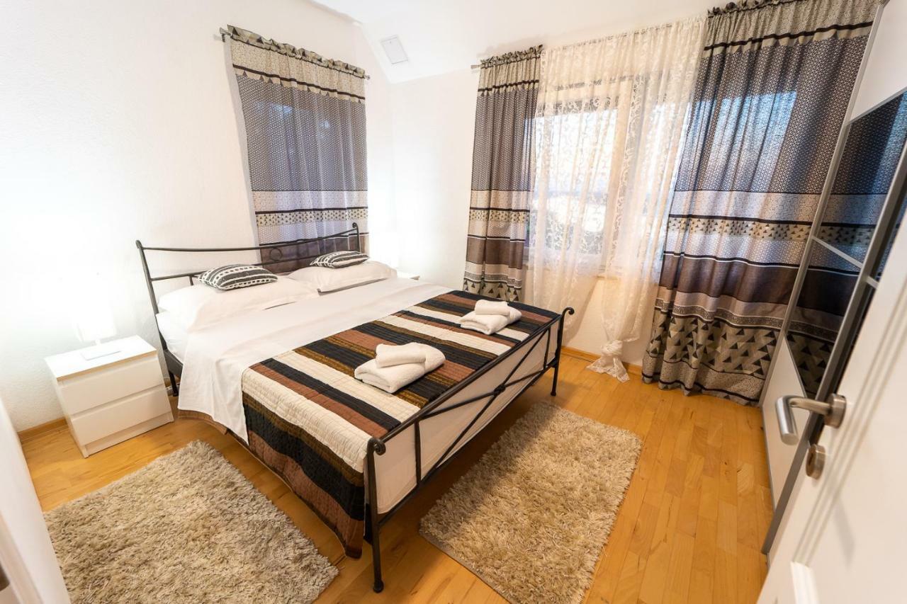 Danubio Residence Aljmas Екстер'єр фото