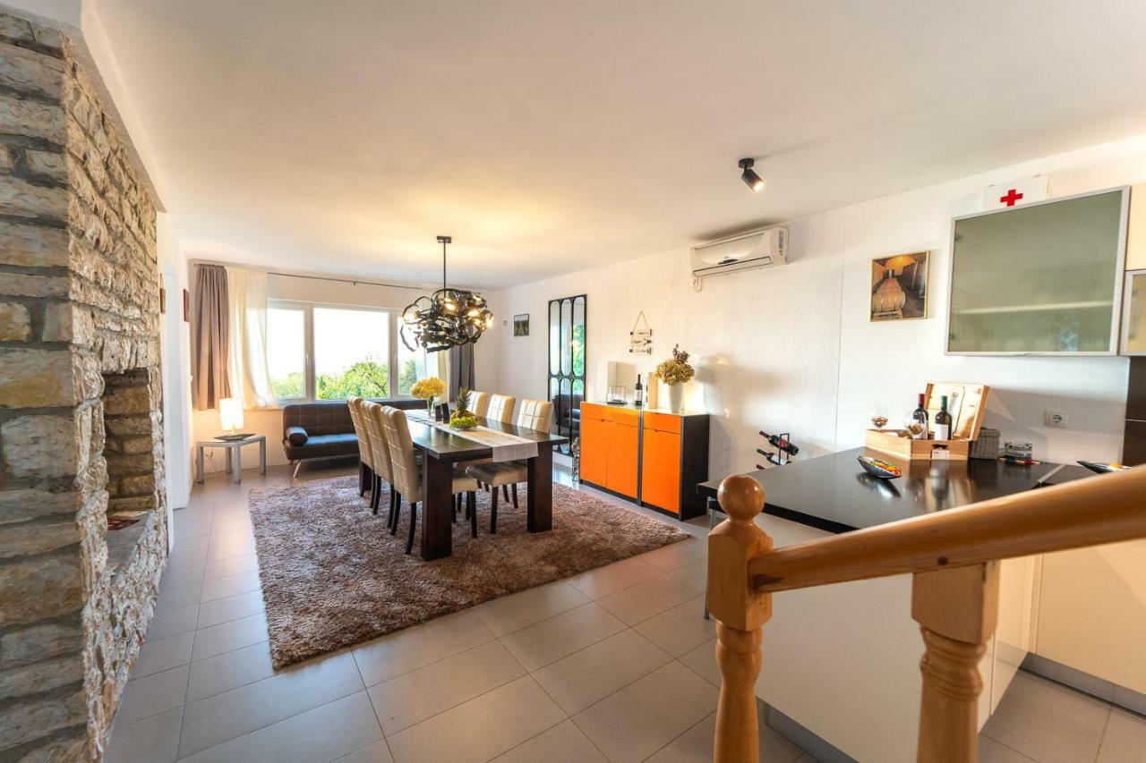 Danubio Residence Aljmas Екстер'єр фото